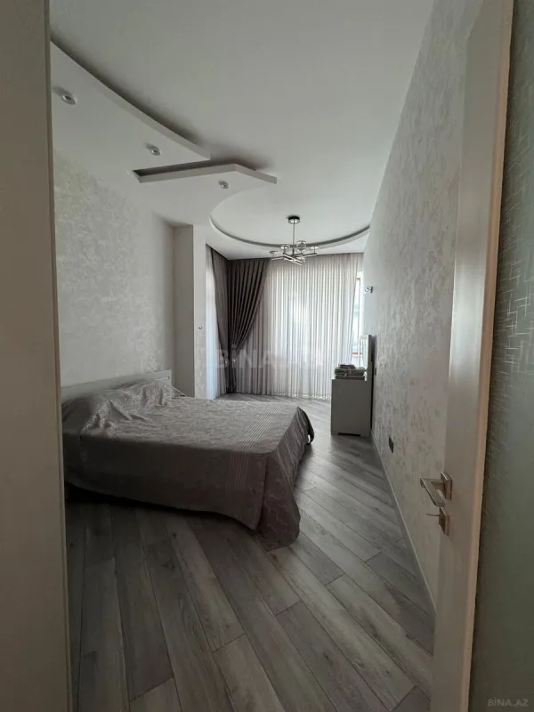 Kirayə verilir 3 otaqlı mənzil 120 m²
