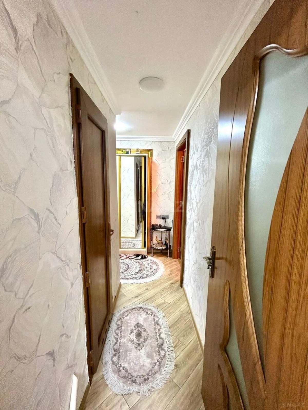 Satılır 2 otaqlı mənzil 60 m²
