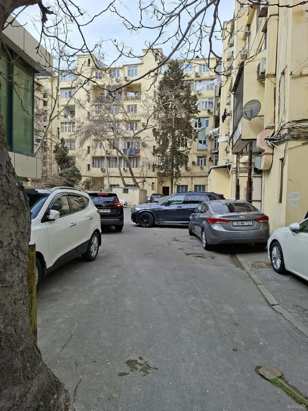 Satılır 3 otaqlı mənzil 85 m²