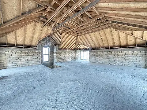 Satılır 9 otaqlı həyət evi 460 m²