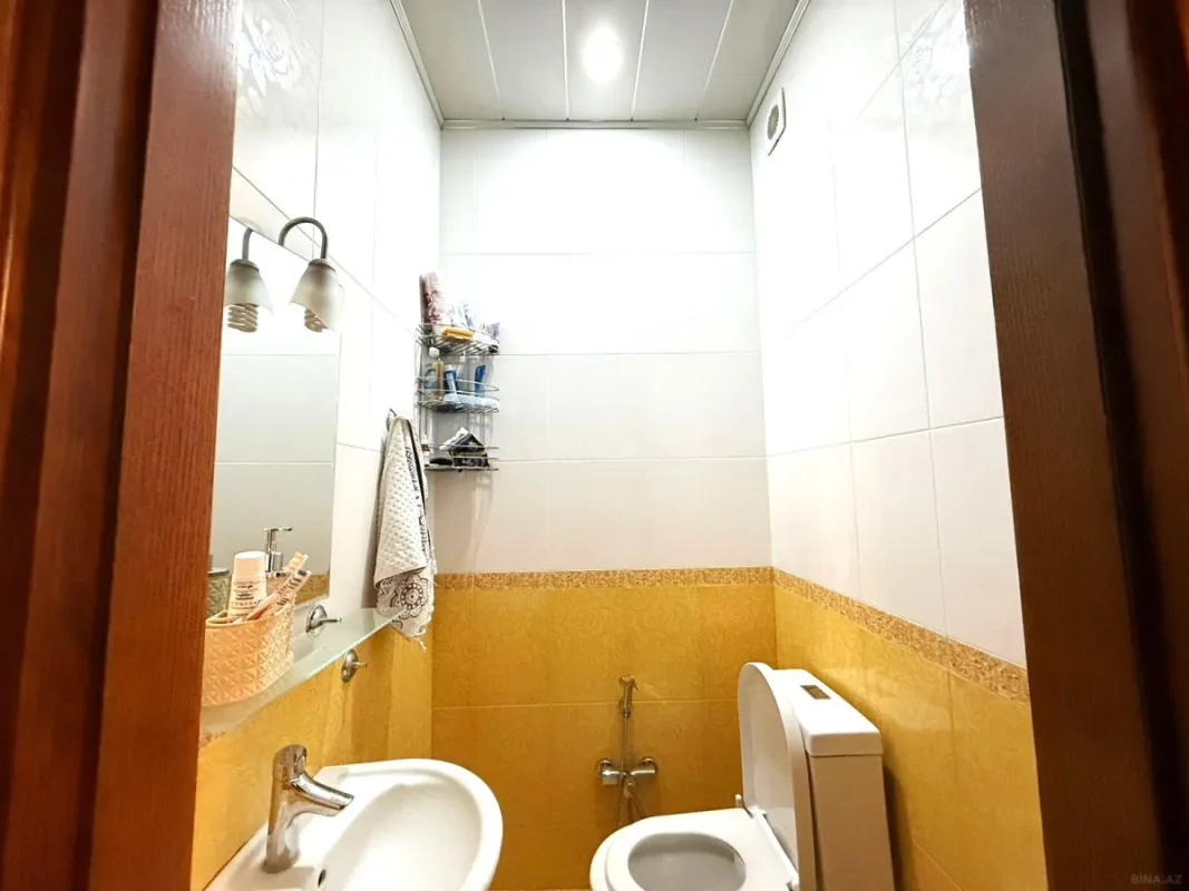 Satılır 4 otaqlı mənzil 150 m²