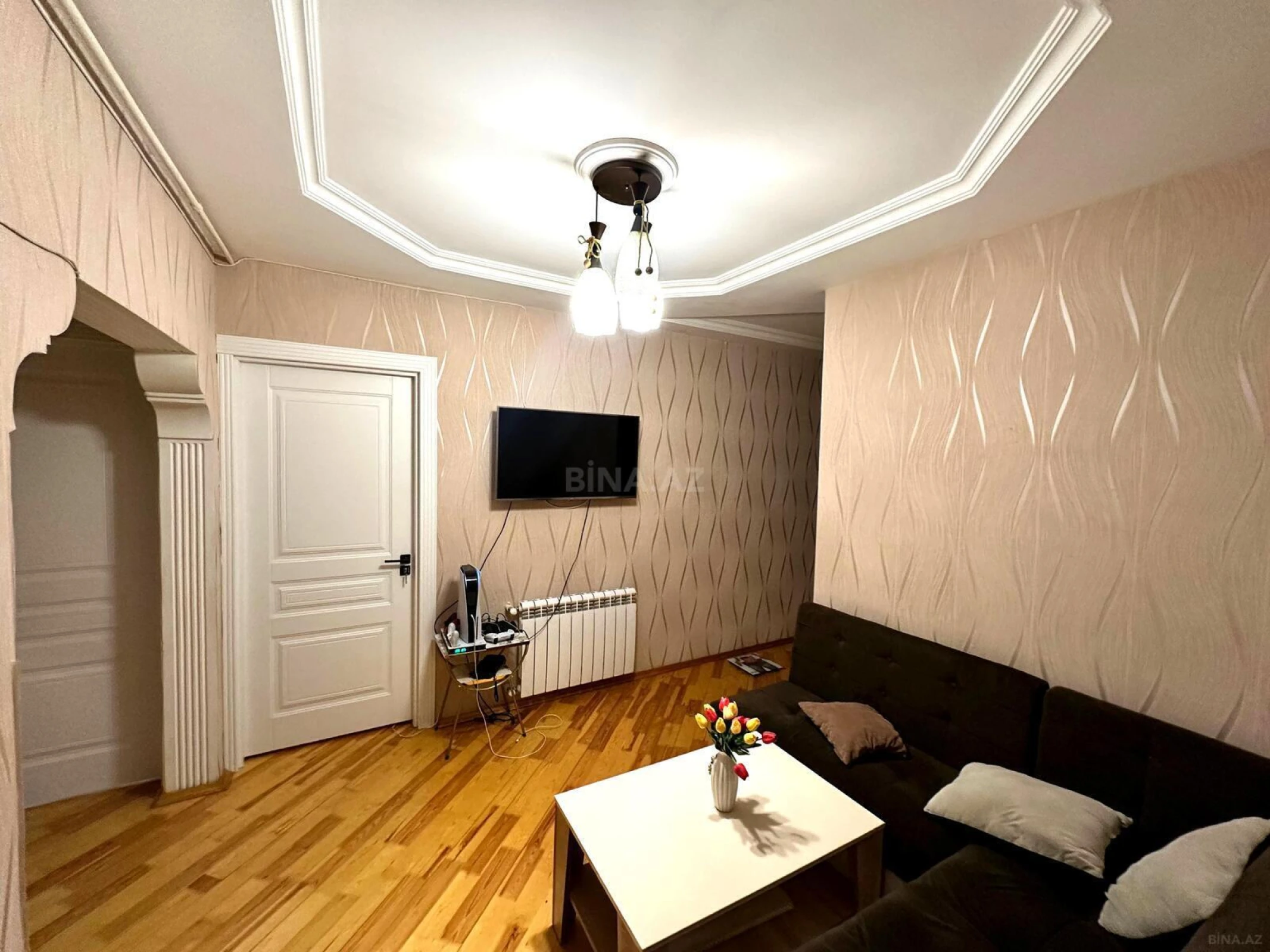 Satılır 5 otaqlı mənzil 120 m²
