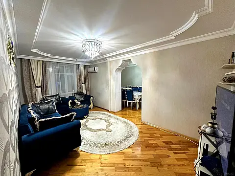 Satılır 5 otaqlı mənzil 120 m² — Bakı, Həzi Aslanov qəs. 5 otaq 120.00 m²