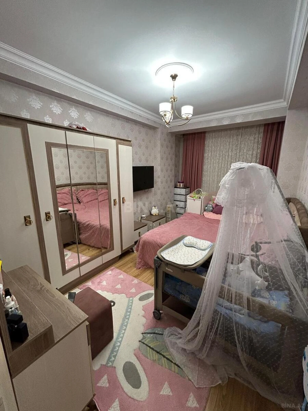 Satılır 2 otaqlı mənzil 80 m²