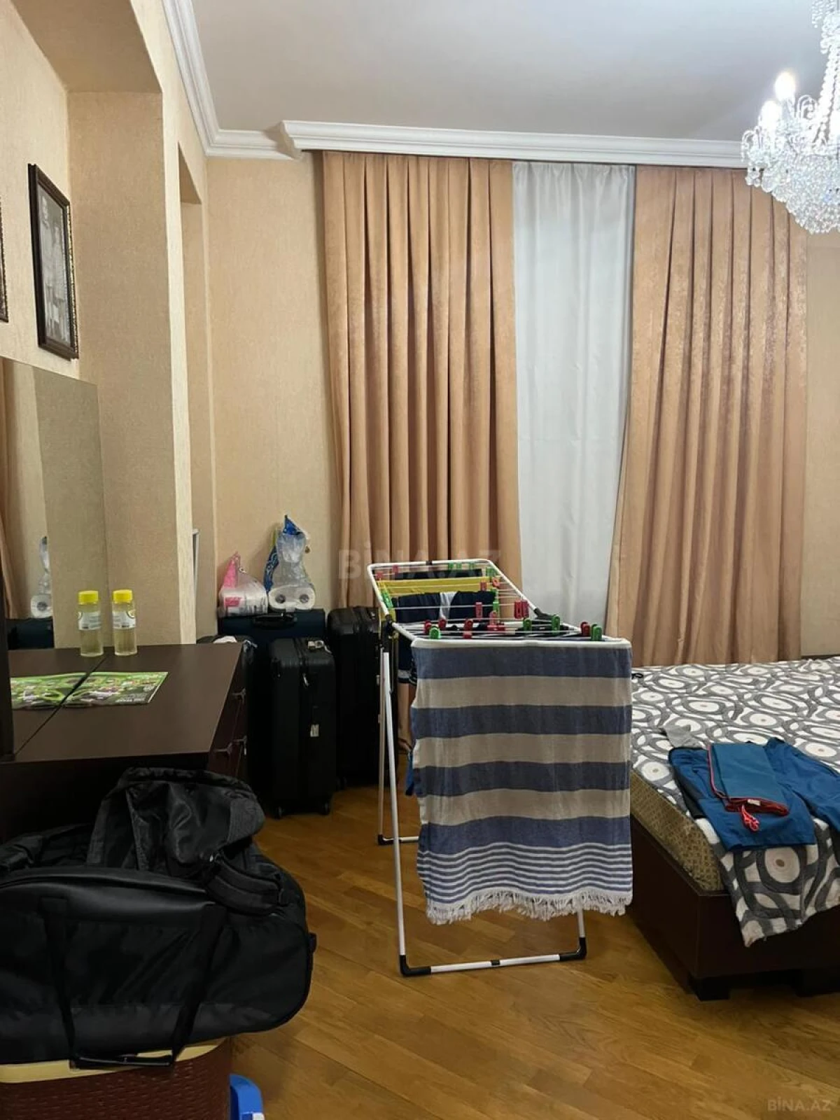 Satılır 3 otaqlı mənzil 98 m²