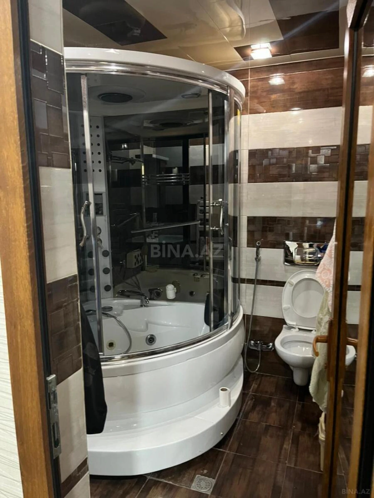 Satılır 3 otaqlı mənzil 98 m²