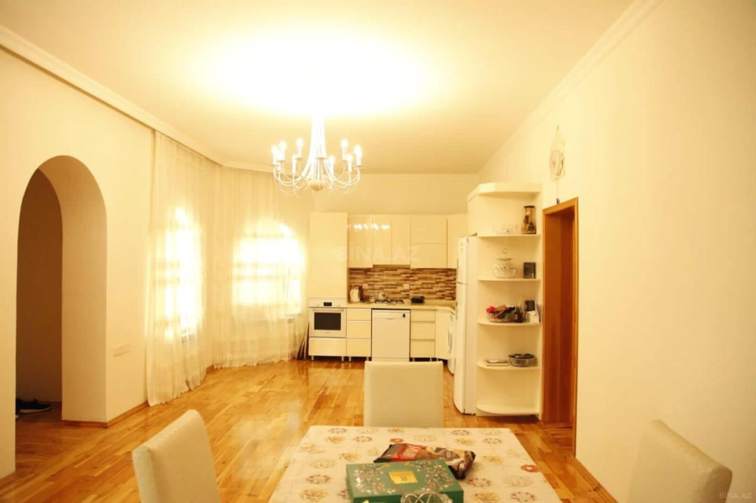 Satılır 4 otaqlı həyət evi 162 m²