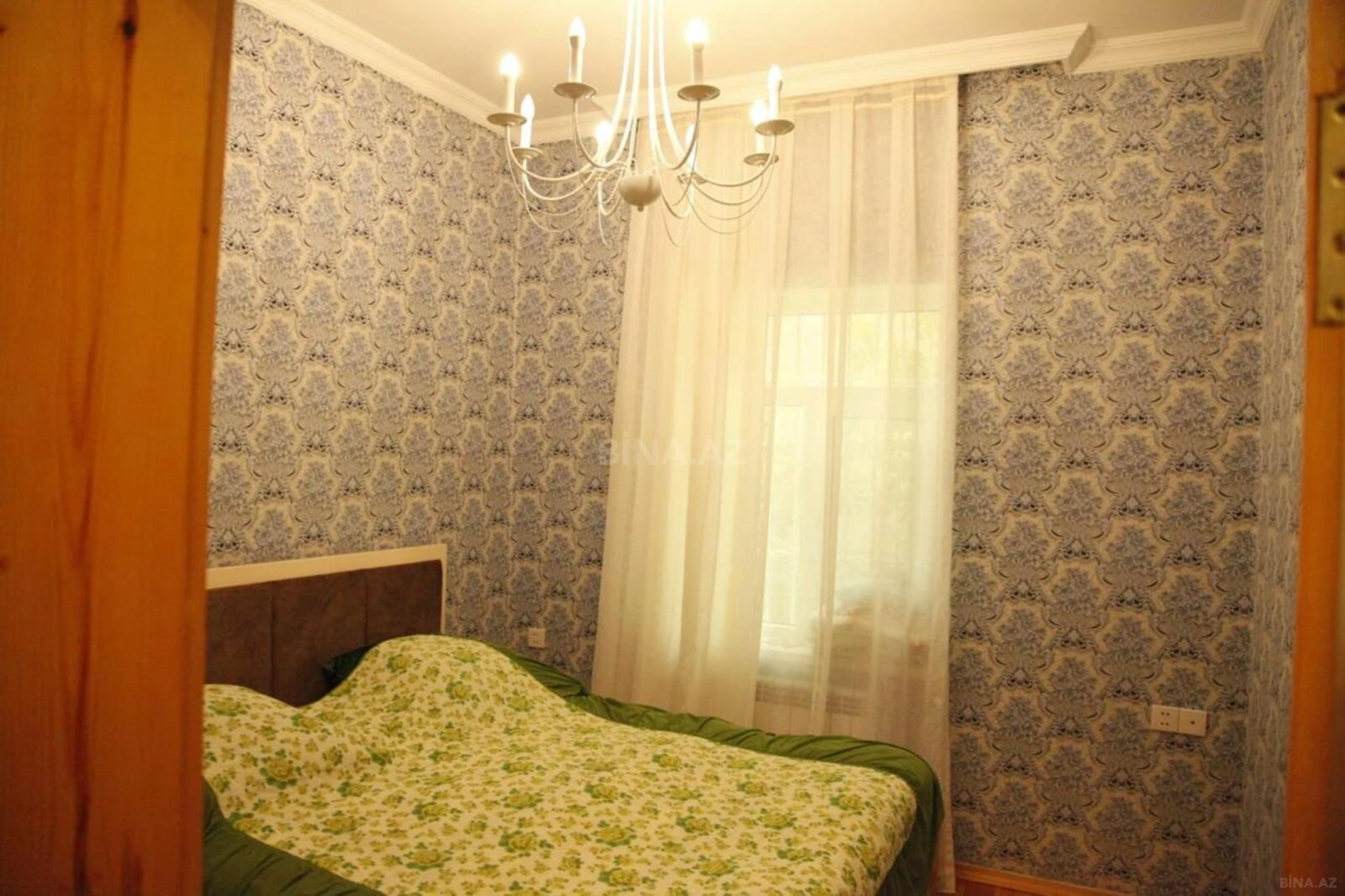Satılır 4 otaqlı həyət evi 162 m²