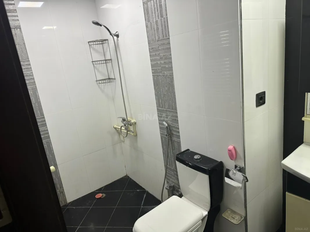 Satılır 2 otaqlı mənzil 69 m²