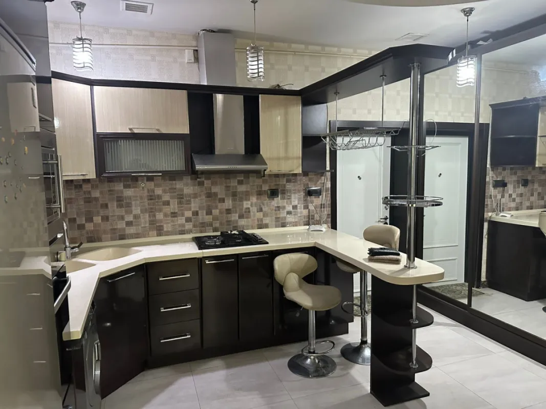 Satılır 2 otaqlı mənzil 69 m²
