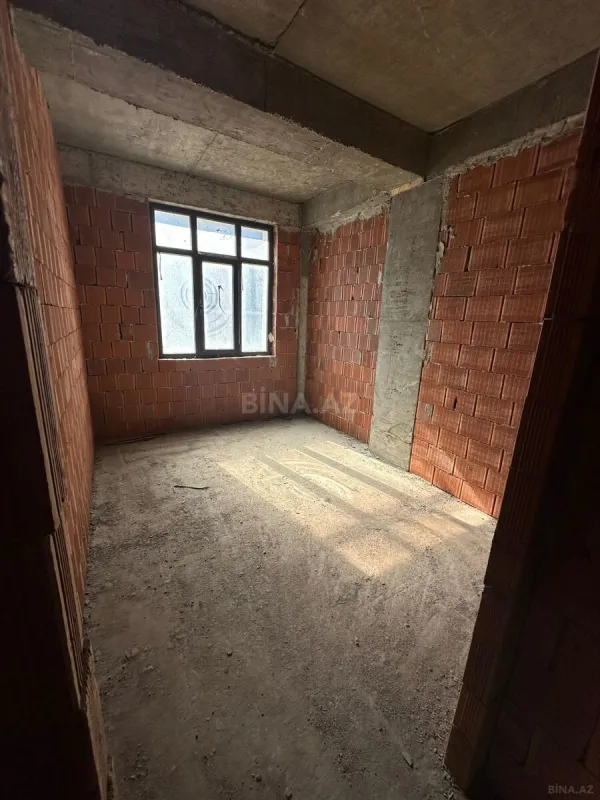 Satılır 3 otaqlı mənzil 101 m²