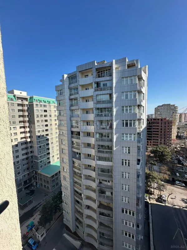 Satılır 3 otaqlı mənzil 101 m²