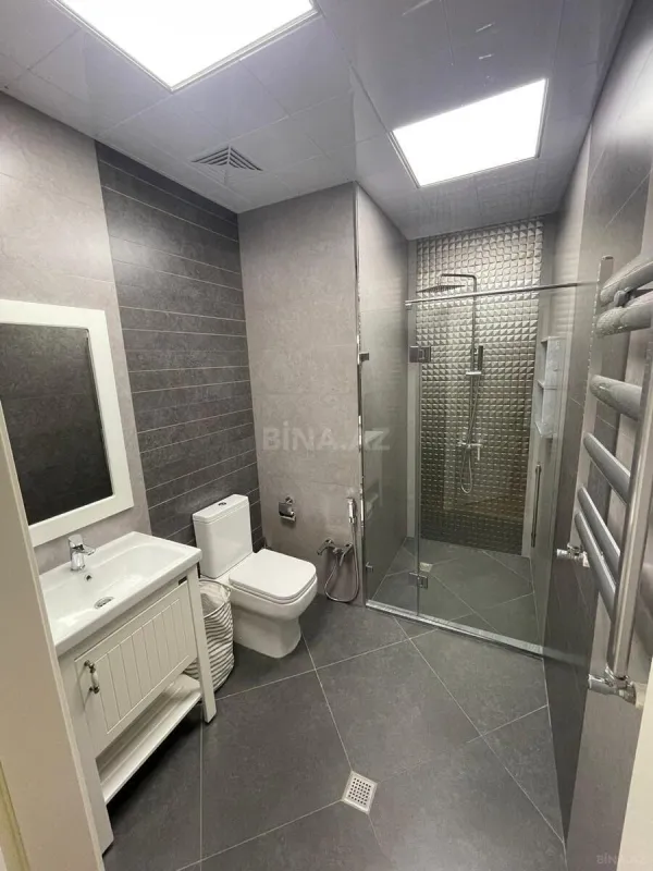 Kirayə verilir 4 otaqlı mənzil 150 m²