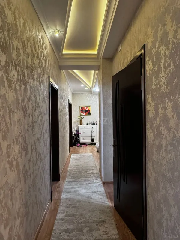 Satılır 3 otaqlı mənzil 110 m²