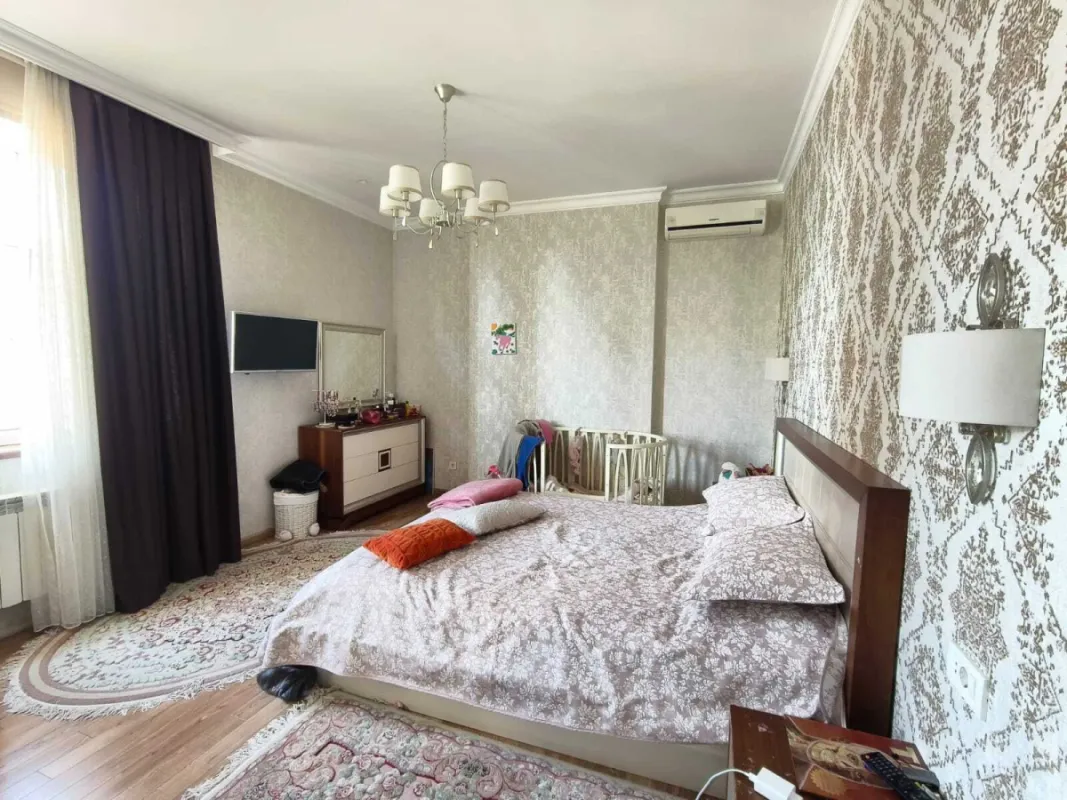 Satılır 3 otaqlı mənzil 110 m²
