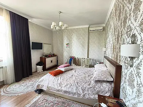 Satılır 3 otaqlı mənzil 110 m²