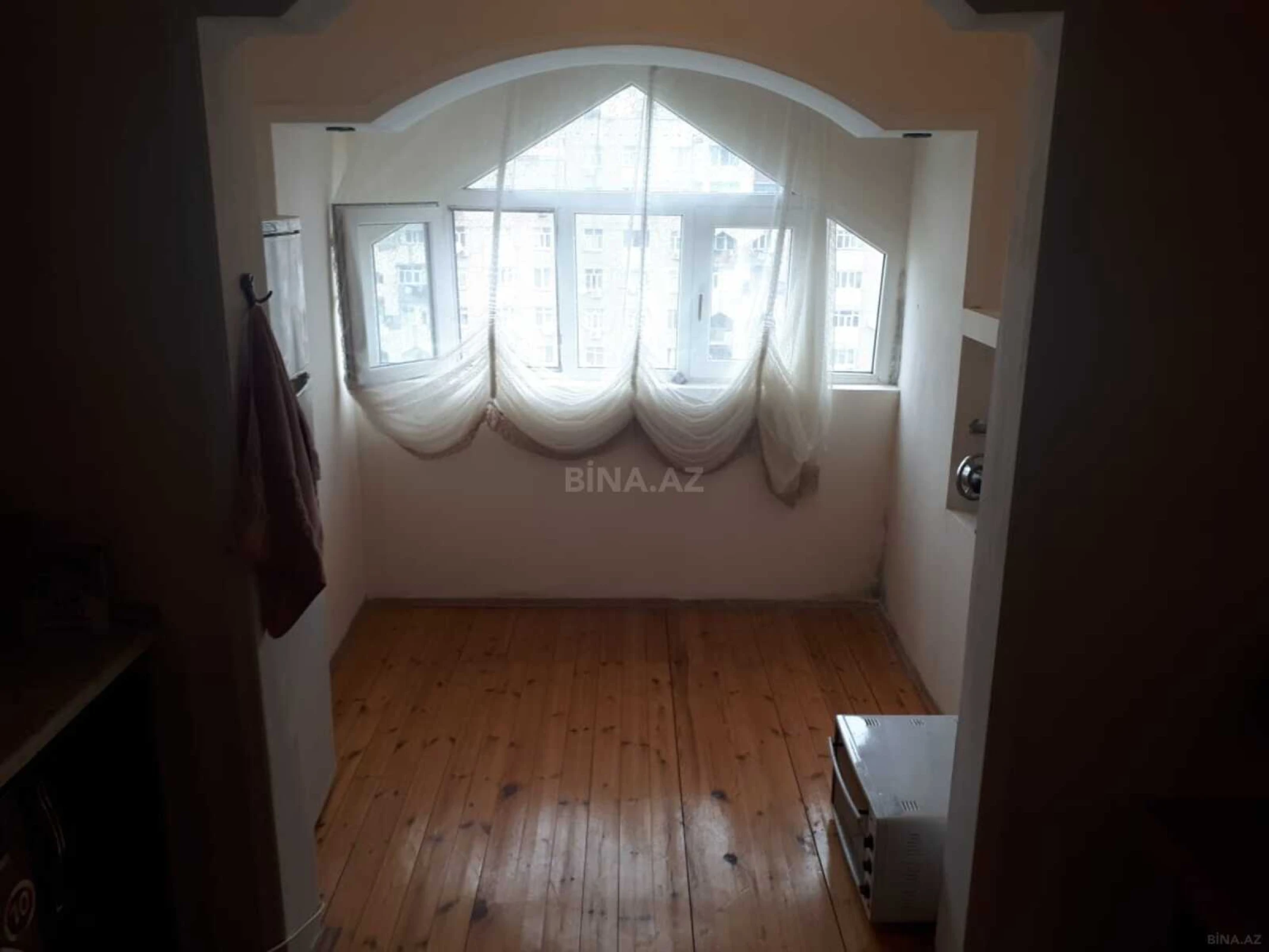Kirayə verilir 2 otaqlı mənzil 65 m²