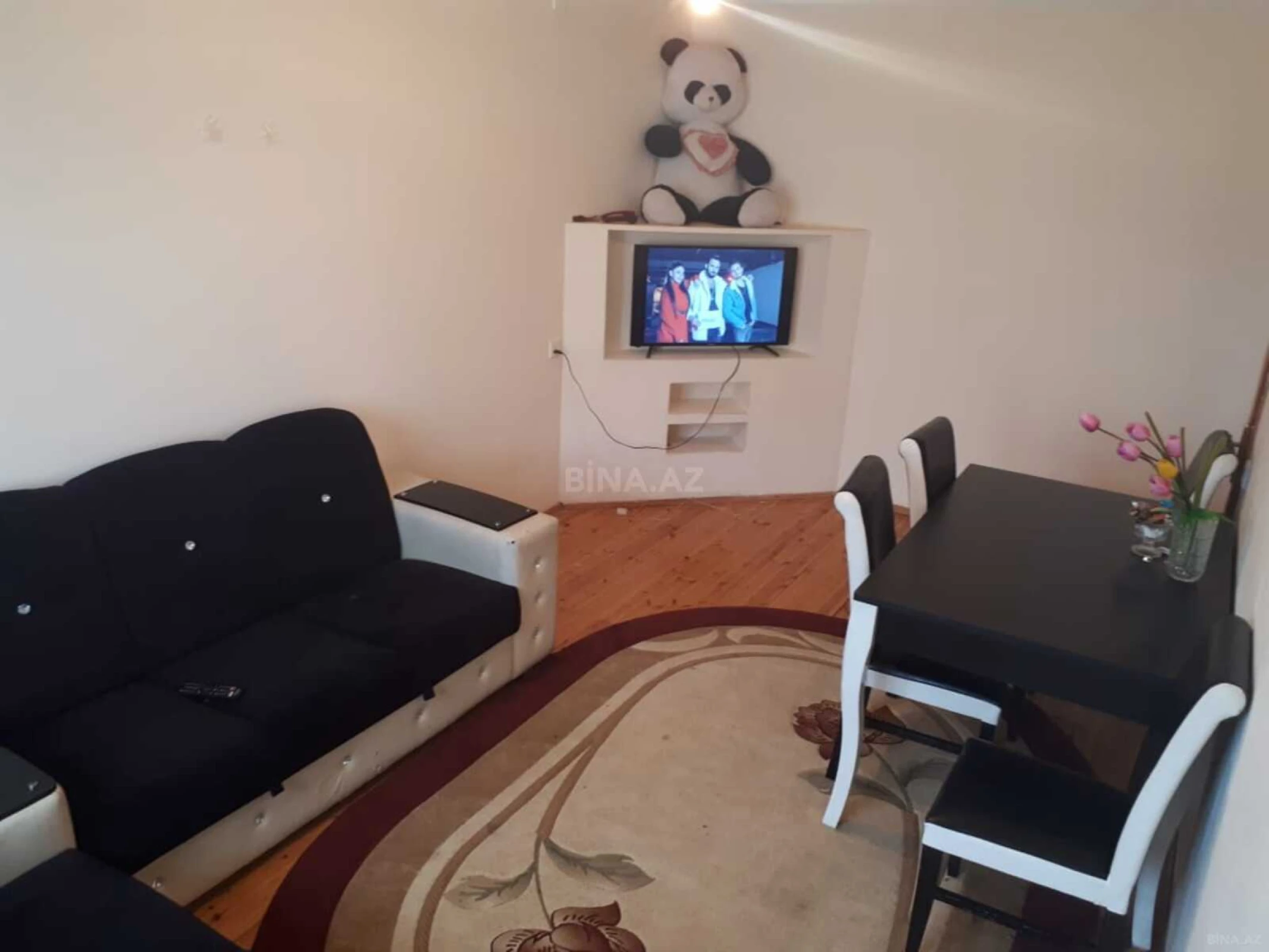 Kirayə verilir 2 otaqlı mənzil 65 m²