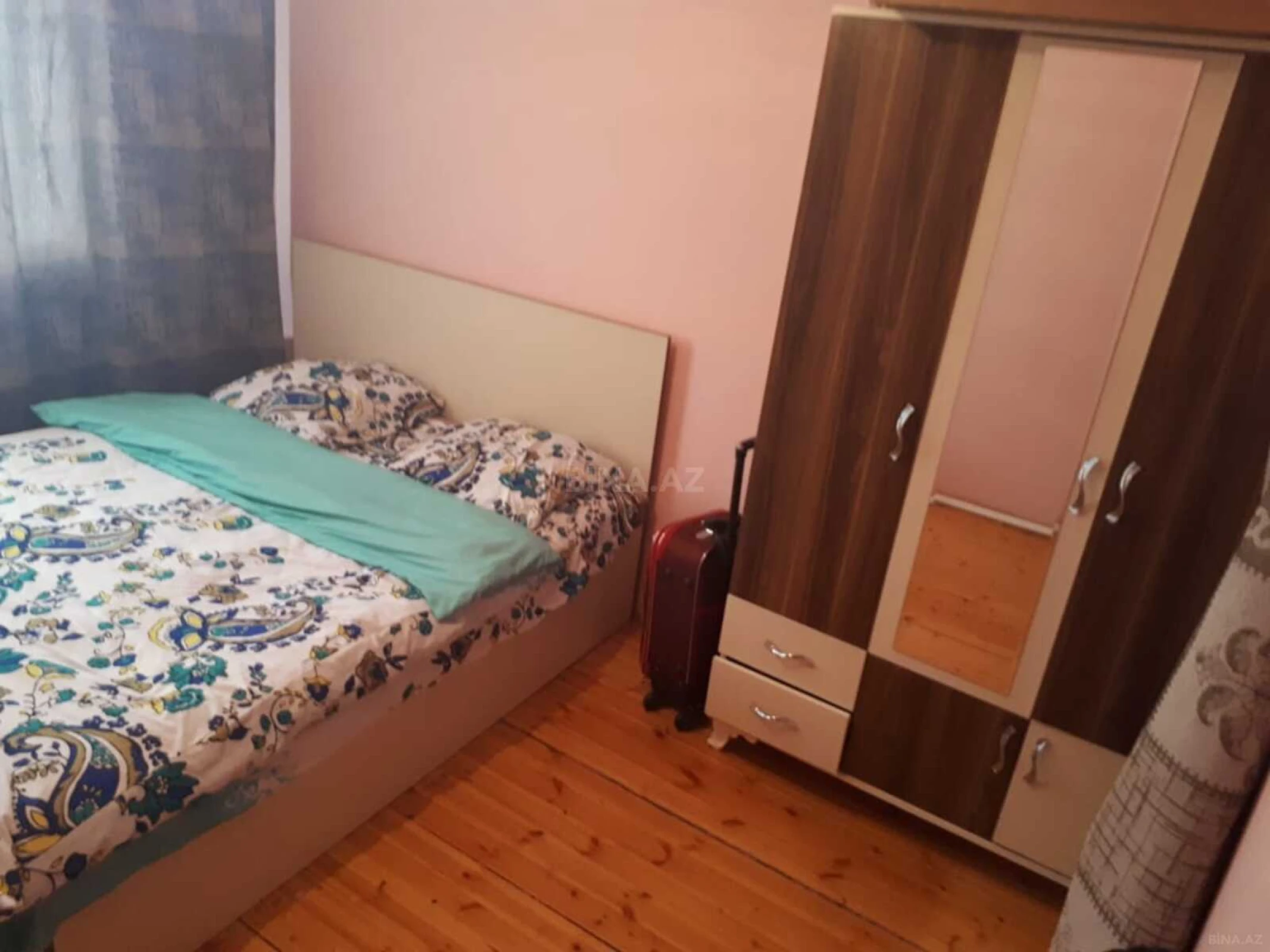 Kirayə verilir 2 otaqlı mənzil 65 m²