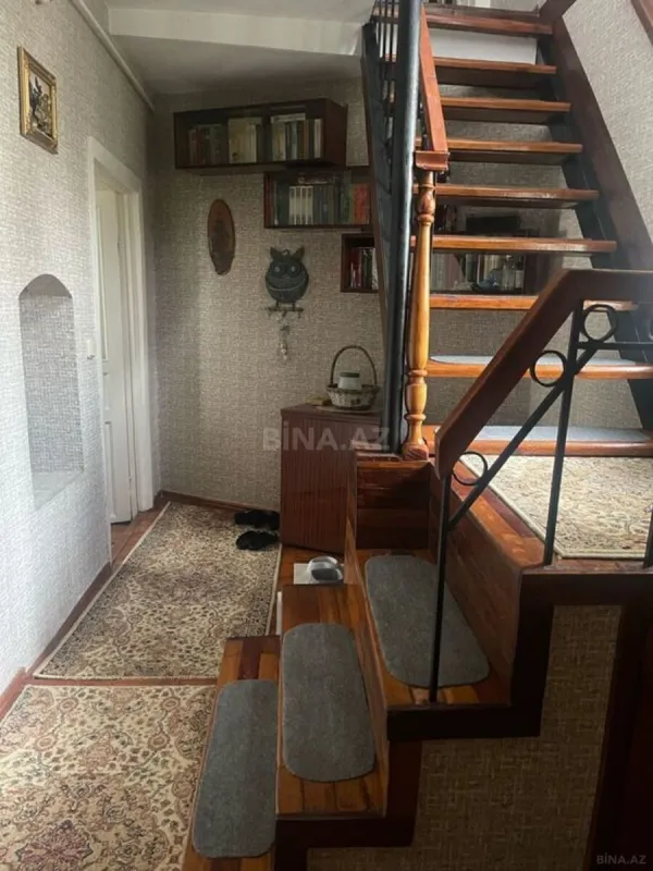 Satılır 6 otaqlı həyət evi 170 m²