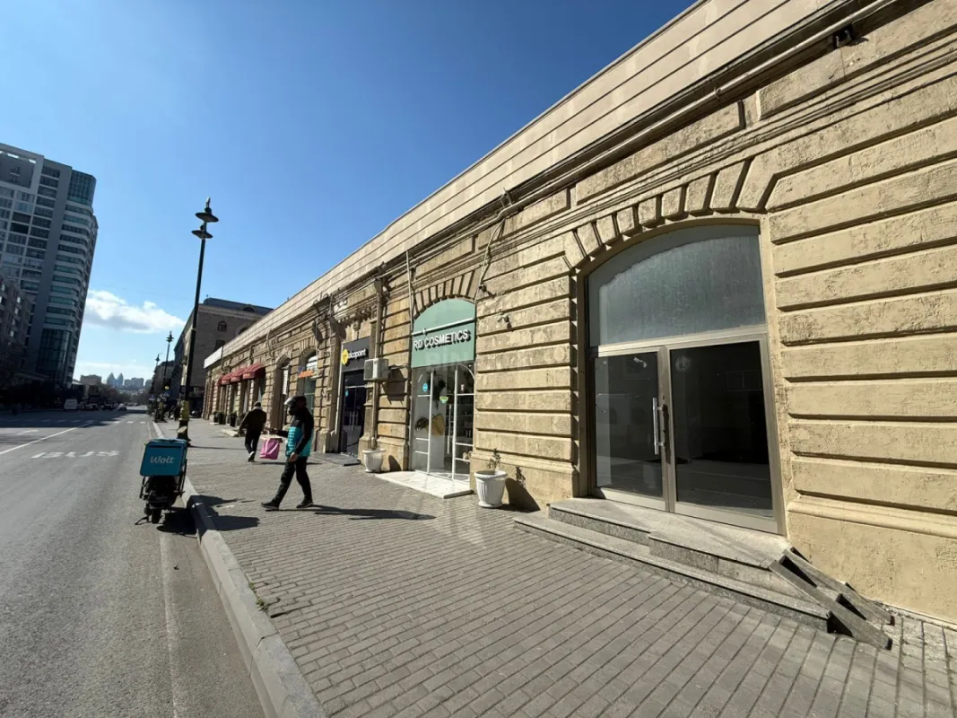 Kirayə verilir obyekt 170 m²