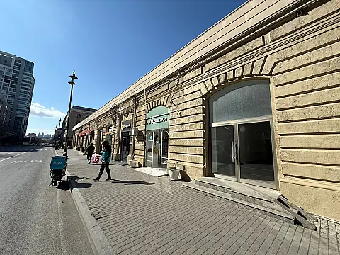 Kirayə verilir obyekt 170 m²