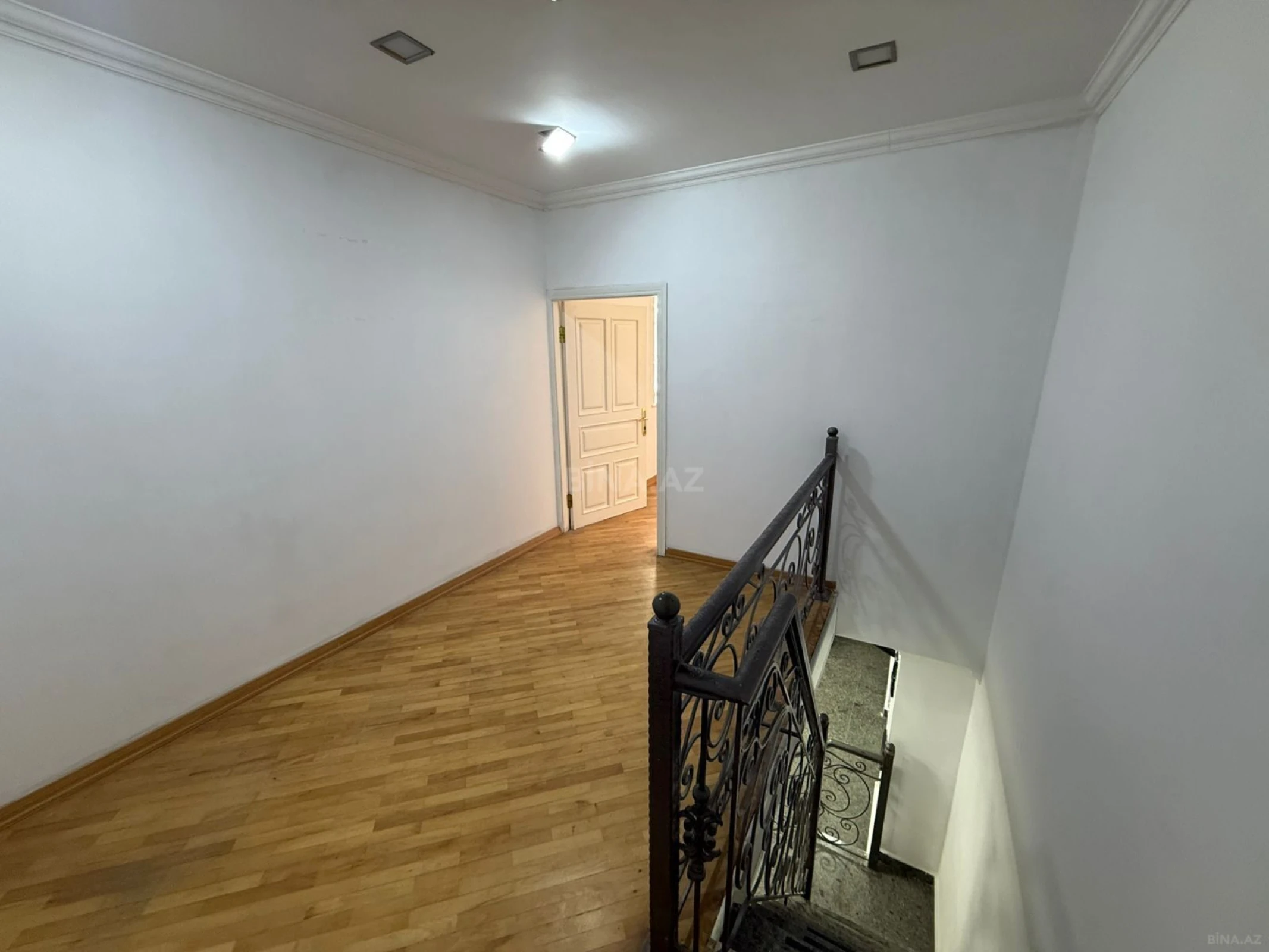 Kirayə verilir obyekt 170 m²