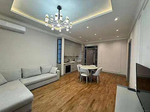 Kirayə verilir 2 otaqlı mənzil 86.2 m²