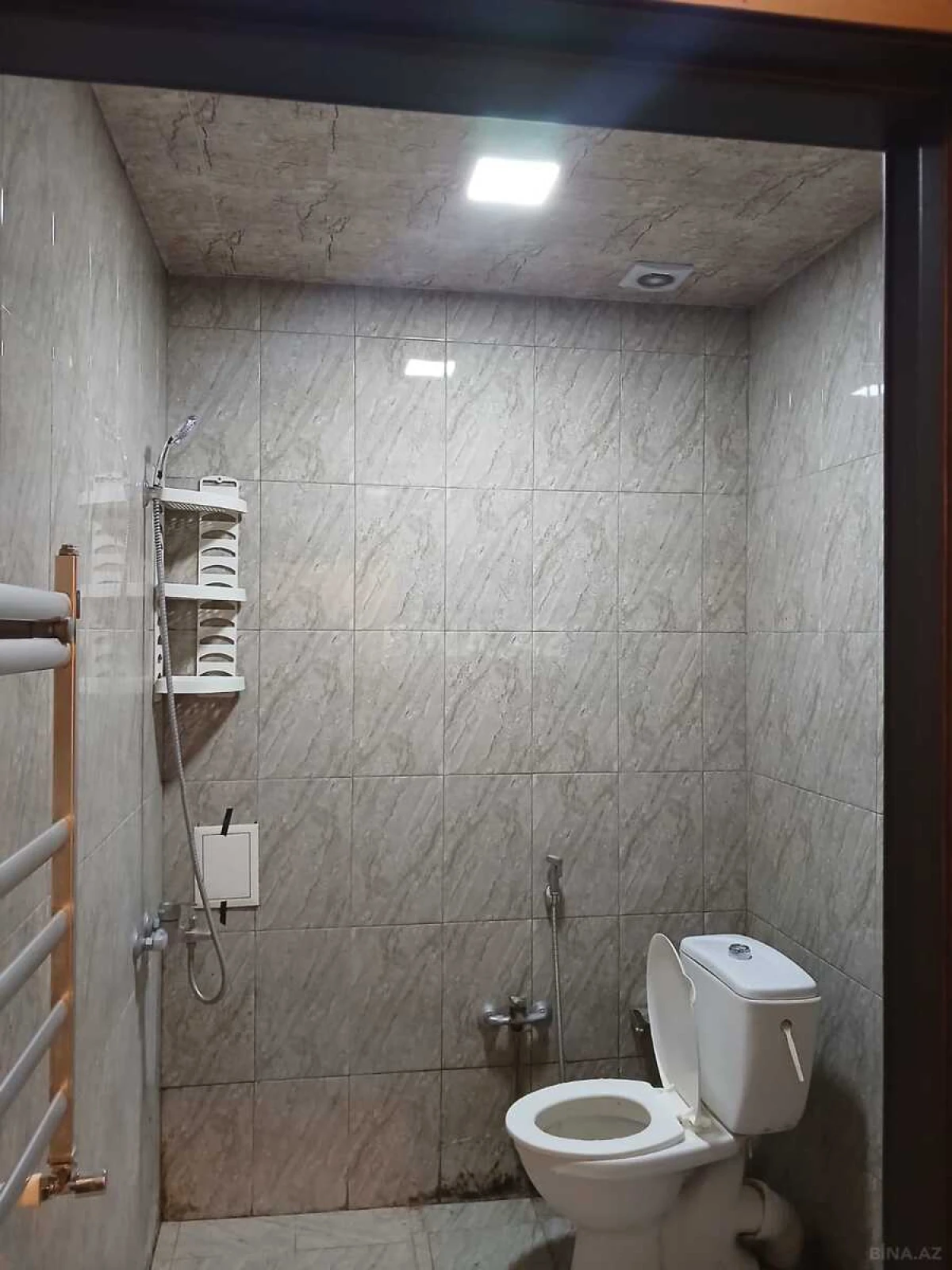 Kirayə verilir 2 otaqlı mənzil 70 m²