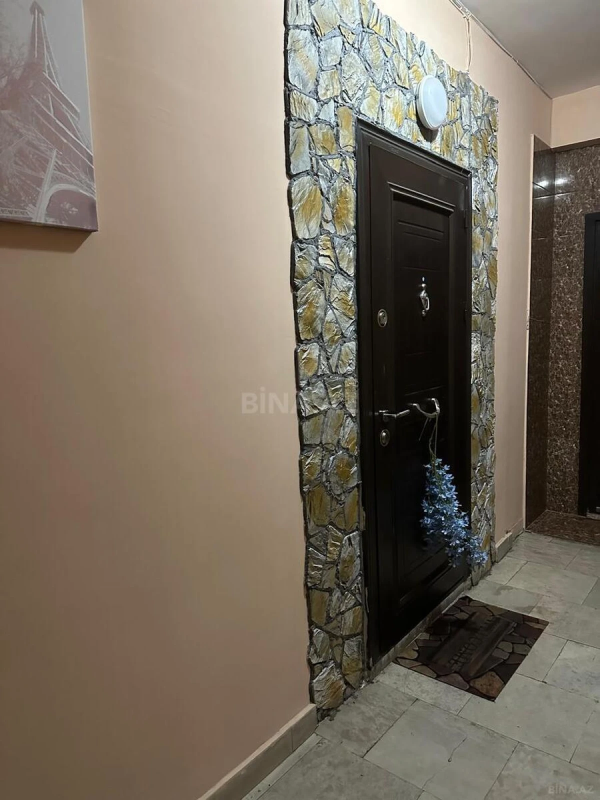 Kirayə verilir 2 otaqlı mənzil 93 m²