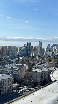 Satılır 2 otaqlı mənzil 73 m²