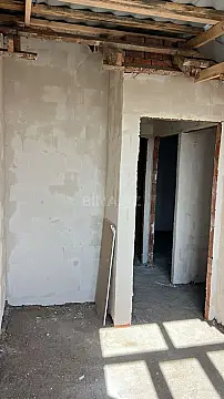 Satılır 2 otaqlı mənzil 73 m²
