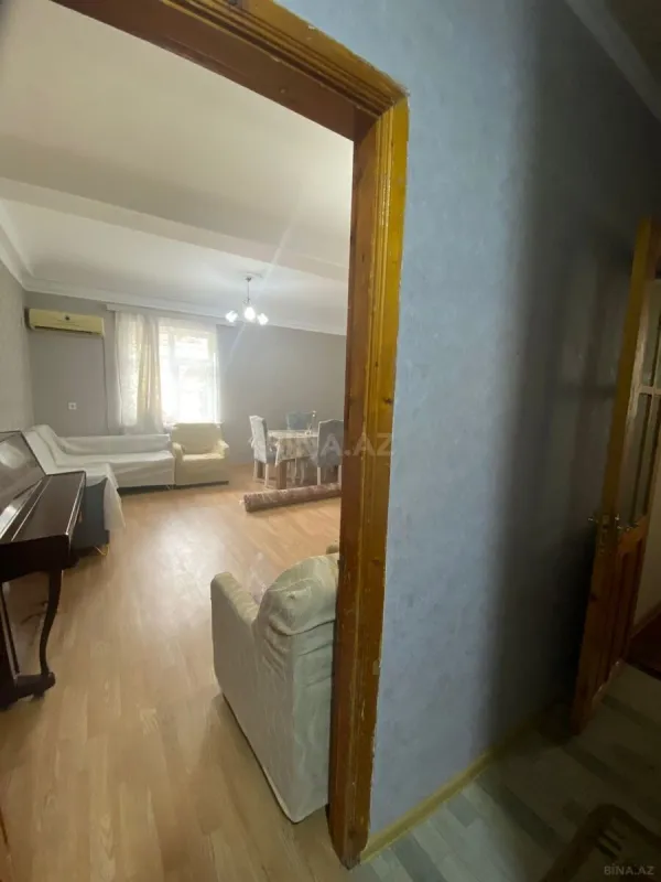 Kirayə verilir 2 otaqlı mənzil 70 m²