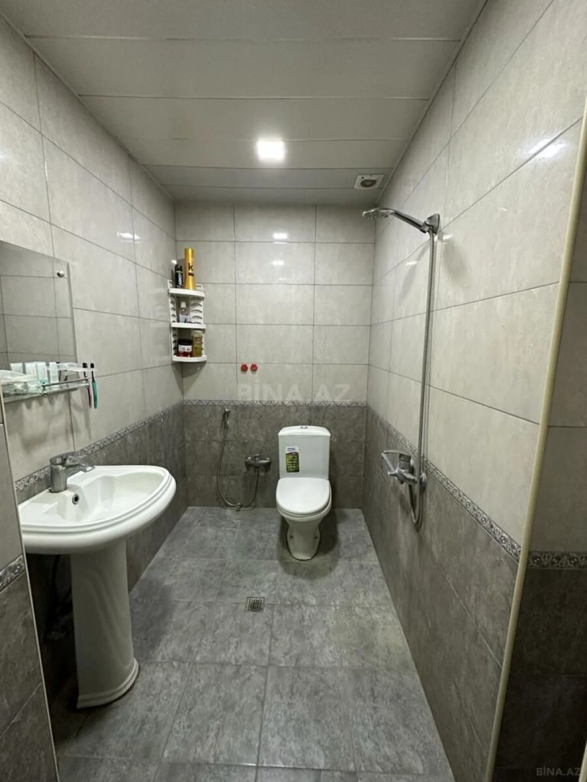 Kirayə verilir 2 otaqlı mənzil 80 m²
