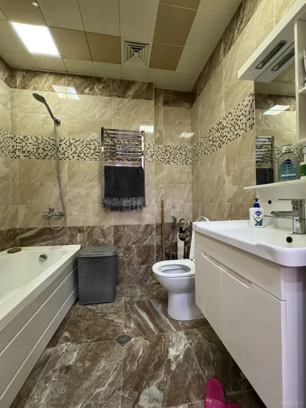 Satılır 2 otaqlı mənzil 80 m²