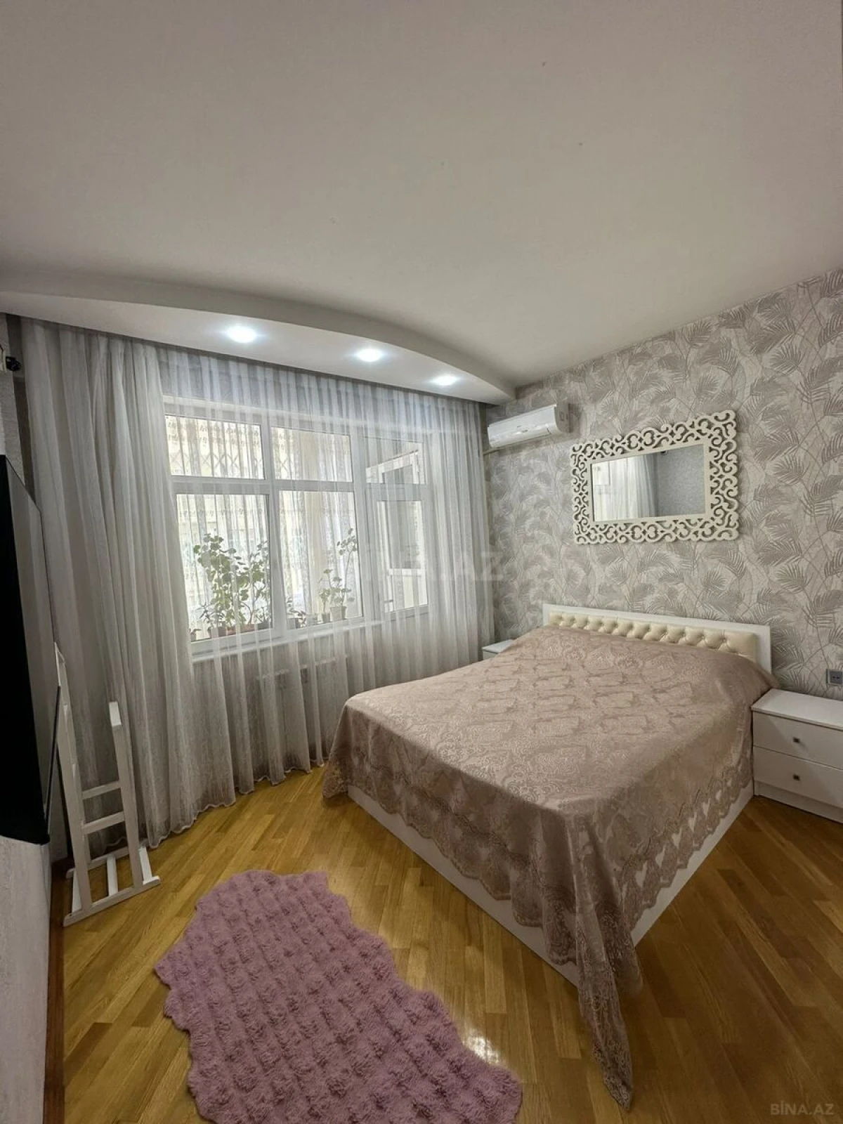 Satılır 2 otaqlı mənzil 61 m²