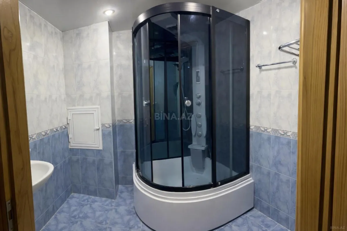 Satılır 4 otaqlı mənzil 150 m²