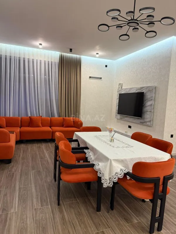 Kirayə verilir 2 otaqlı mənzil 65 m²