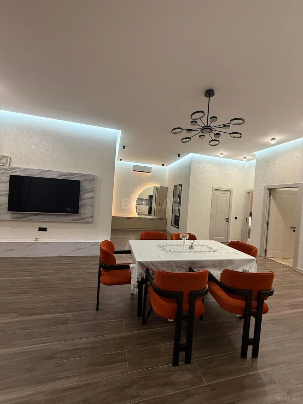 Kirayə verilir 2 otaqlı mənzil 65 m²