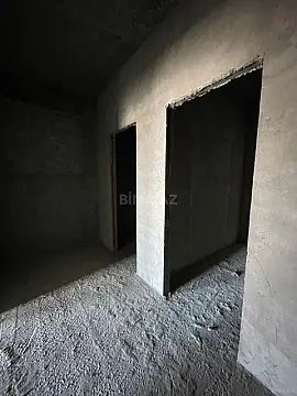 Satılır 3 otaqlı mənzil 140 m²