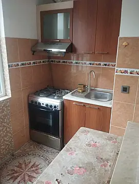 Kirayə verilir 3 otaqlı mənzil 46 m²