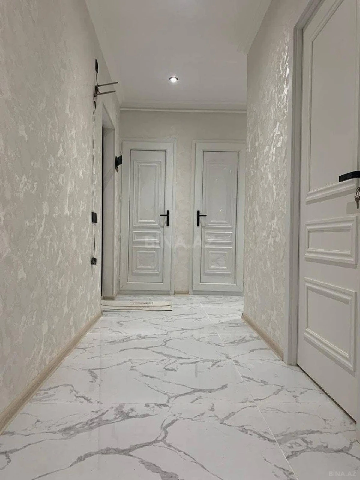 Satılır 2 otaqlı mənzil 54 m²