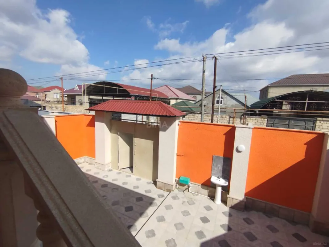 Satılır 4 otaqlı həyət evi 110 m²