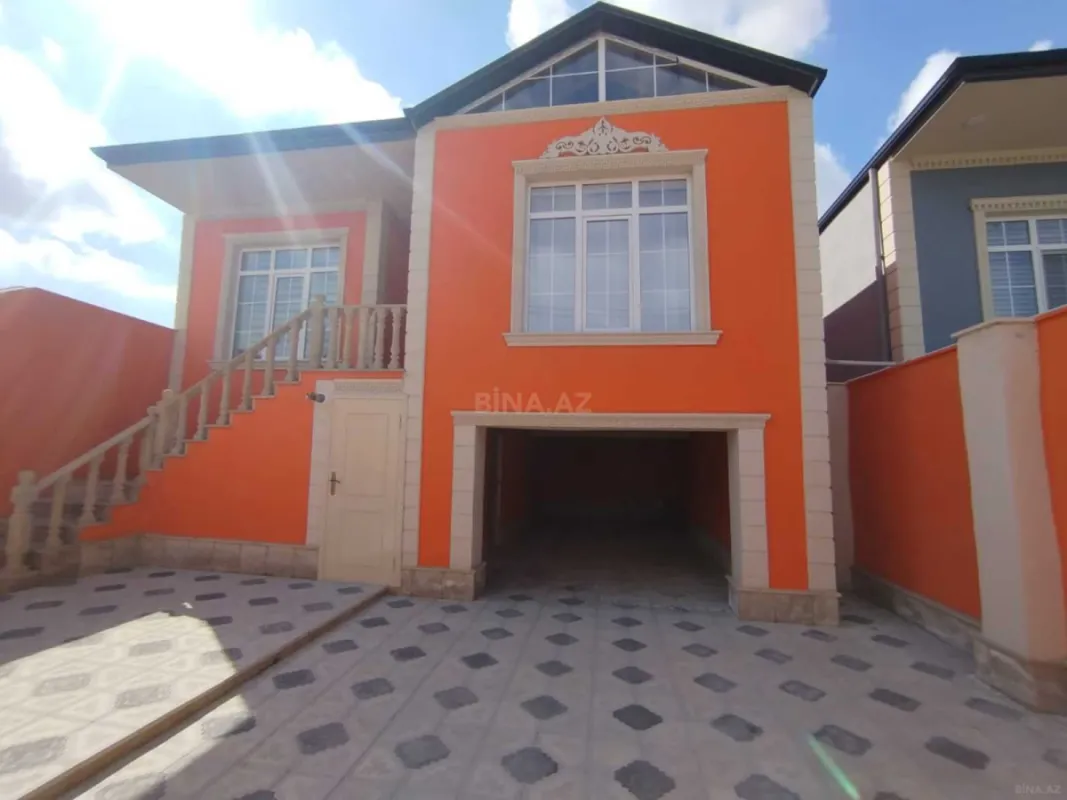 Satılır 4 otaqlı həyət evi 110 m²