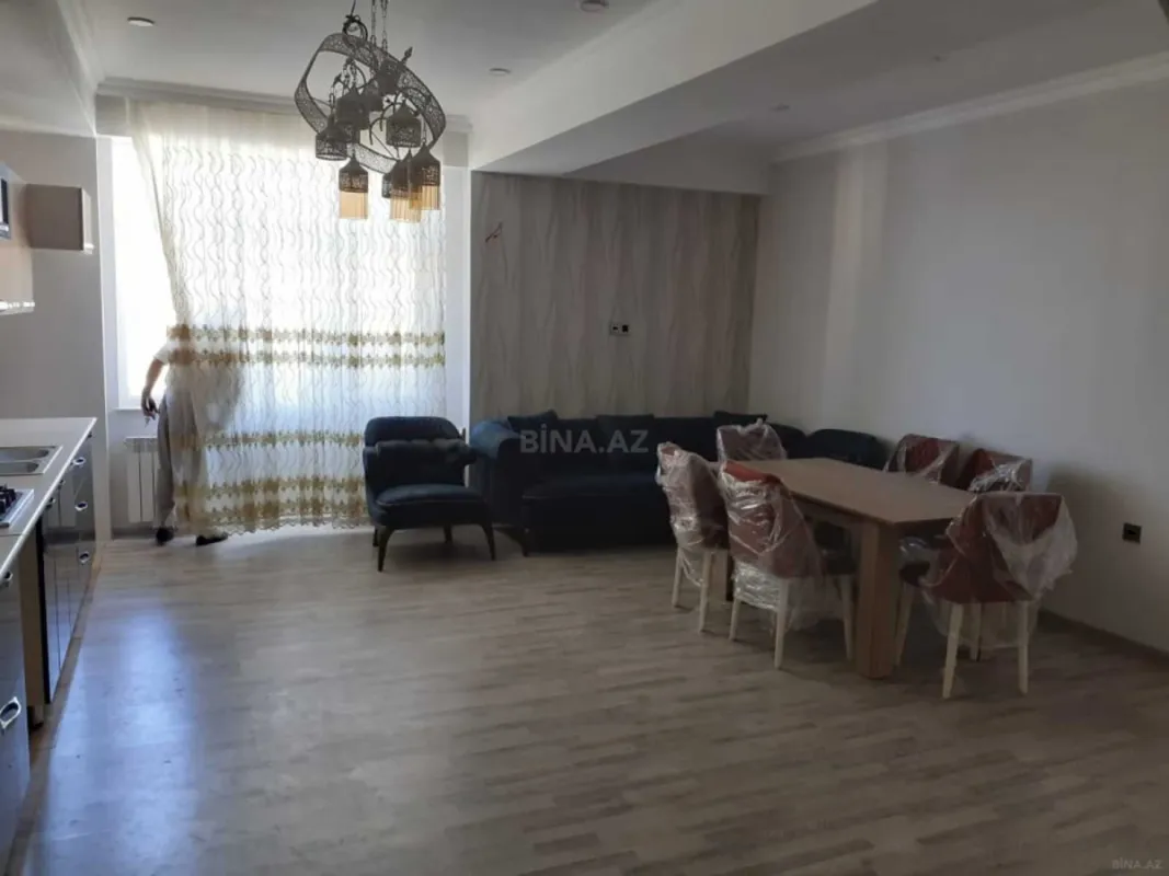 Kirayə verilir 3 otaqlı mənzil 105 m²