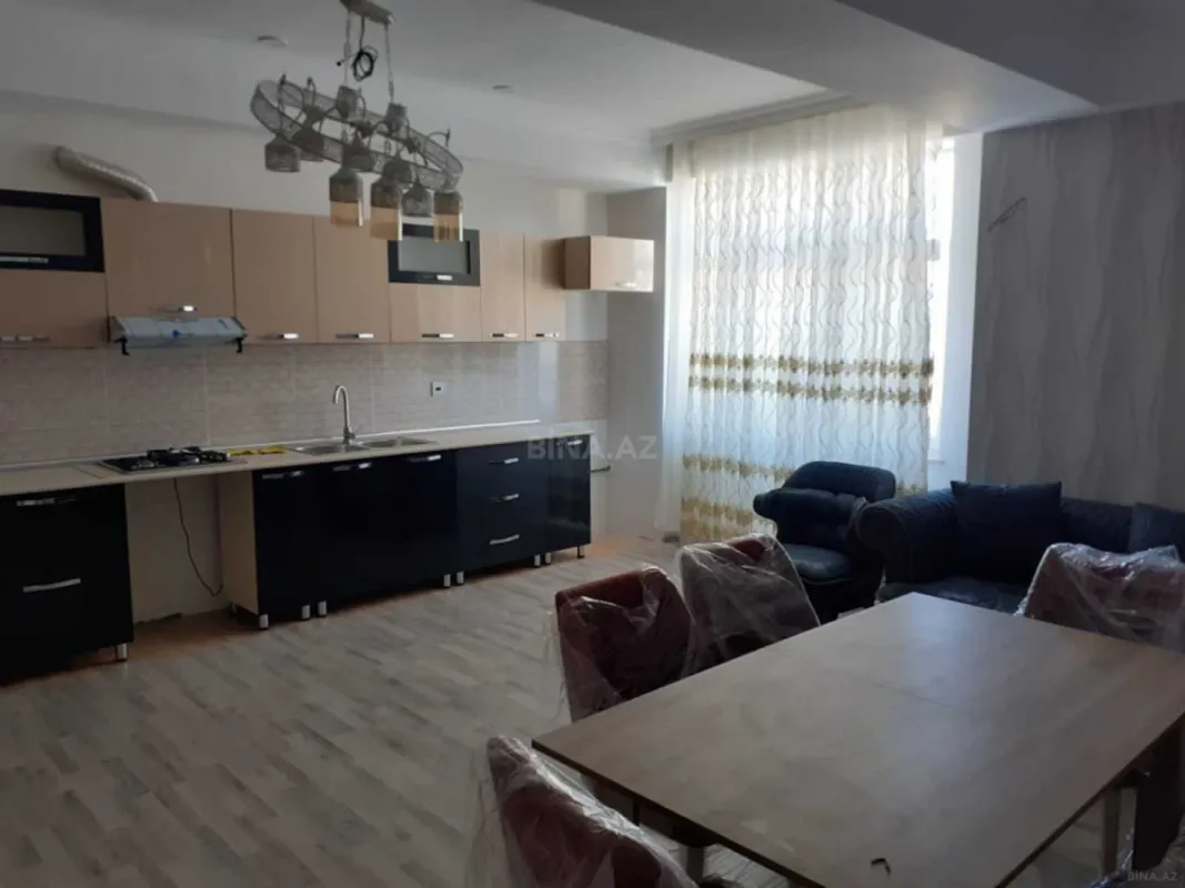 Kirayə verilir 3 otaqlı mənzil 105 m²