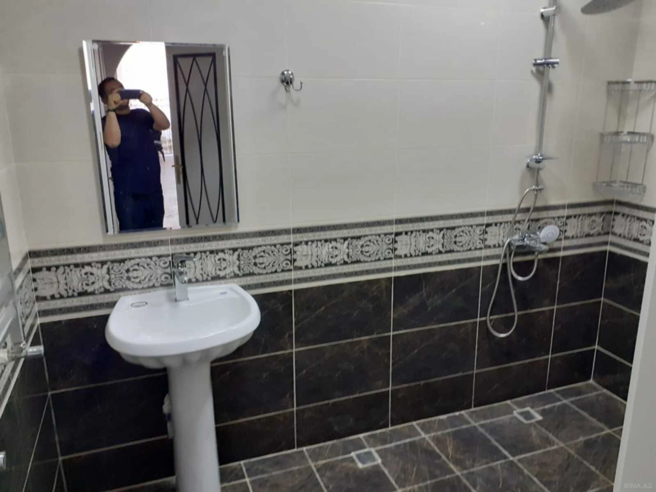 Kirayə verilir 3 otaqlı mənzil 105 m²