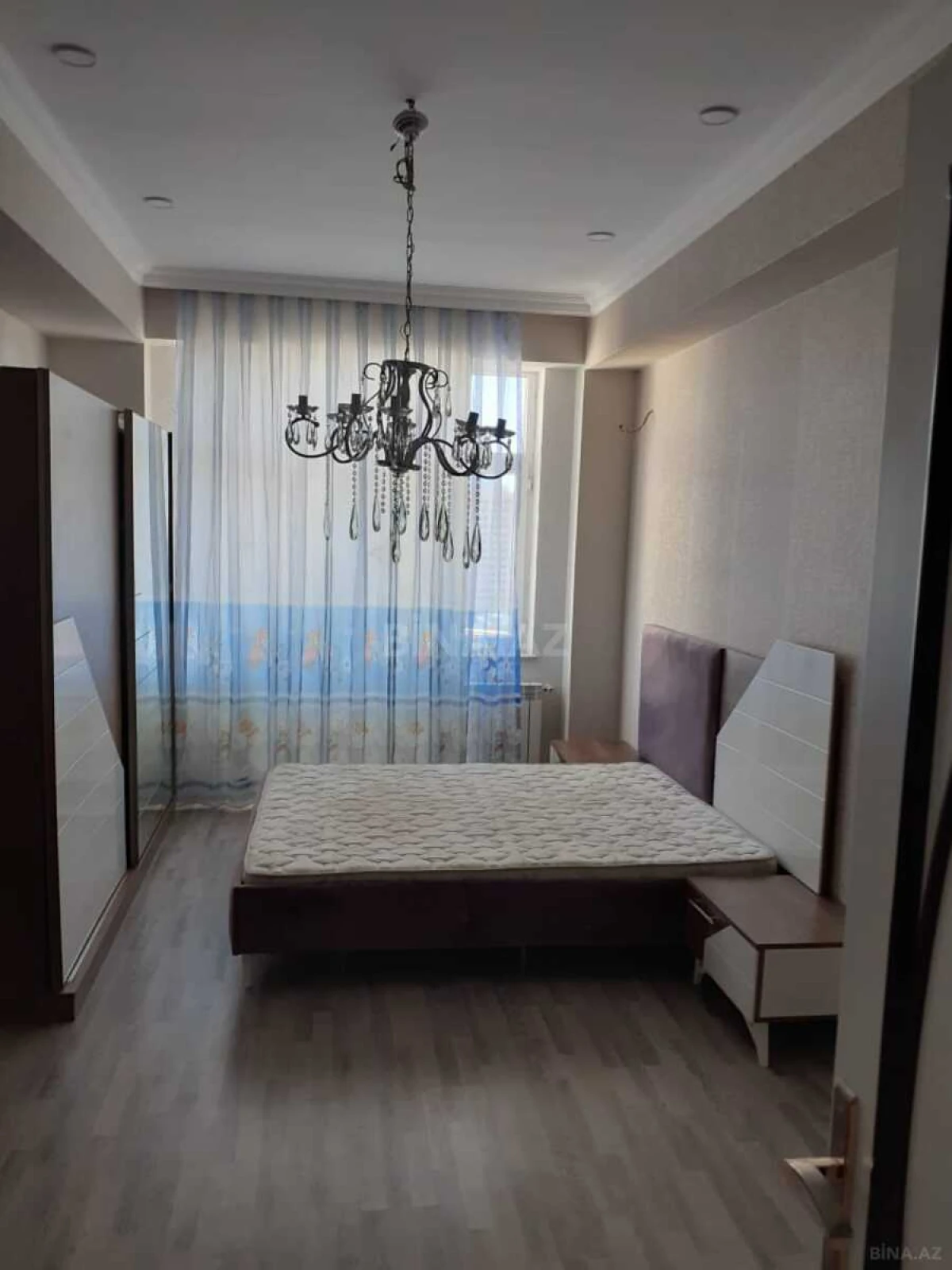 Kirayə verilir 3 otaqlı mənzil 105 m²