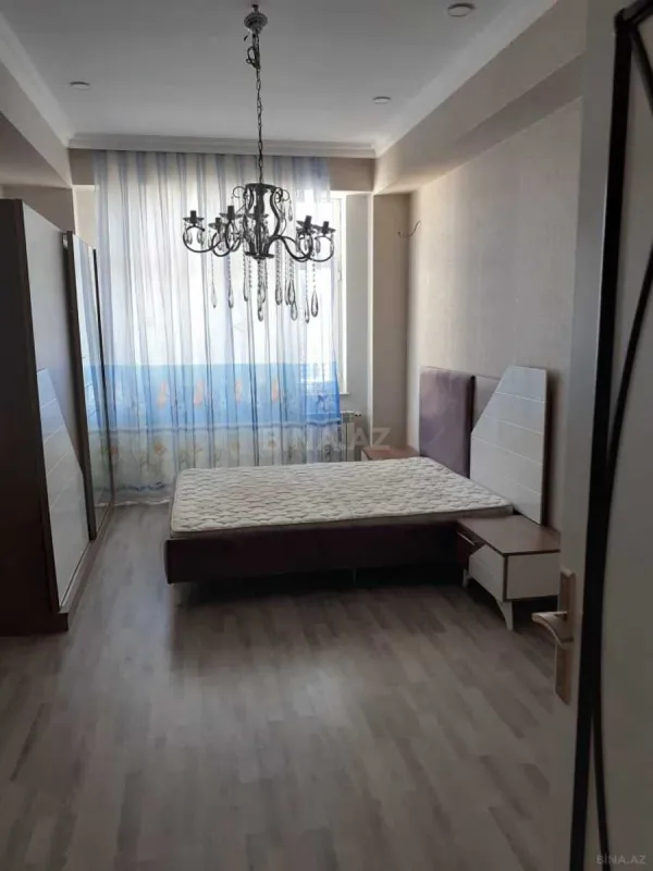 Kirayə verilir 3 otaqlı mənzil 105 m²