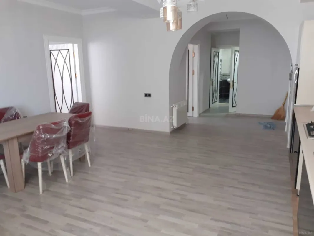 Kirayə verilir 3 otaqlı mənzil 105 m²